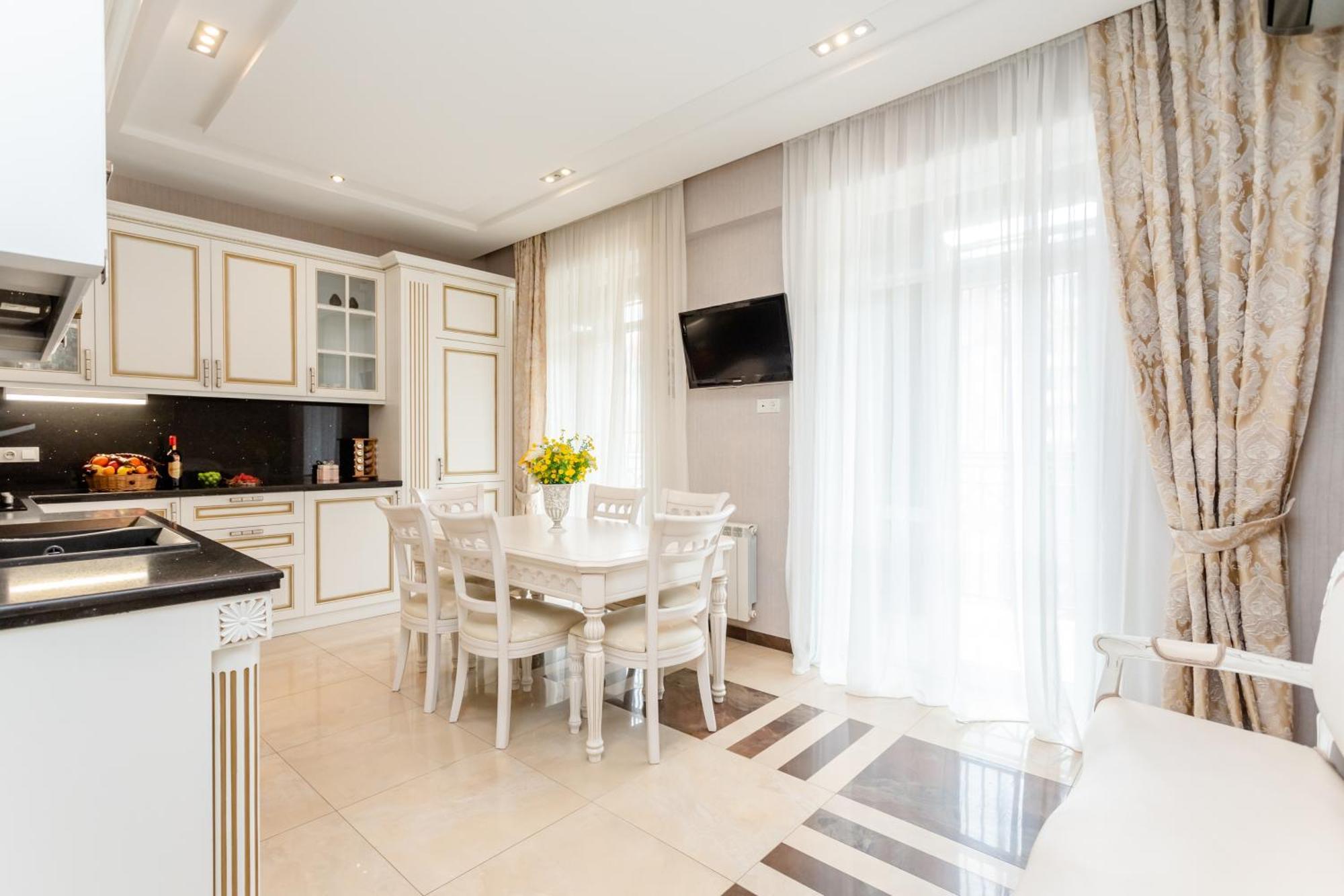 3Bd-2Bth Apartment In Tbilisi City Center ภายนอก รูปภาพ